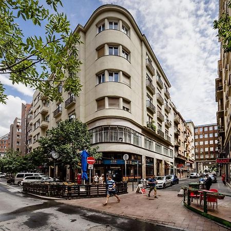 De Luxe Studio With Balcony In The Absolute Center Budapest Kültér fotó